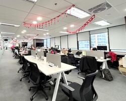 United Square (D11), Office #632871441